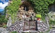 60 Scopro belle cose a Piazzatorre, la grotta della Madonna di Lourdes...